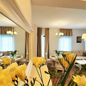 Hygge Location Kastel Luksic / Split Apartament