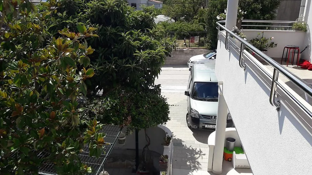 Villa-Apartments Karmel Kaštela